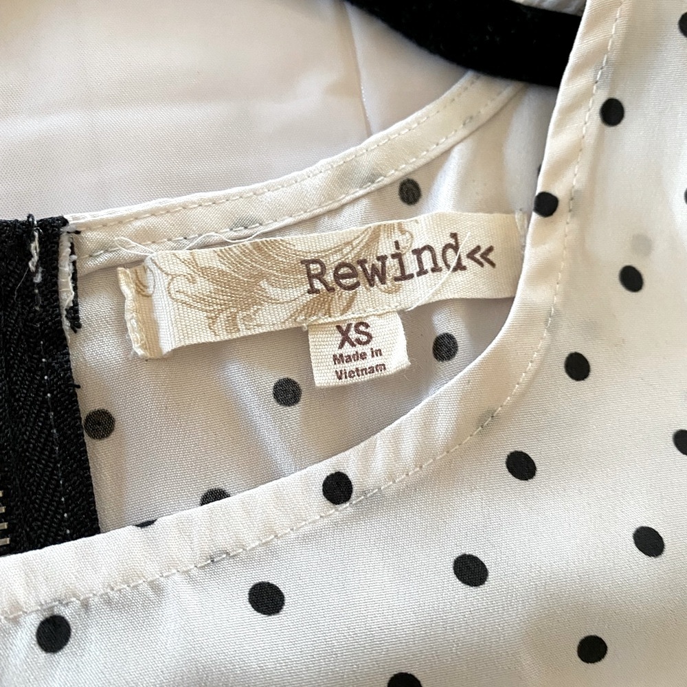 Rewind Black & White Slip on Polka Dot Dress. Sz. XS/Juniors with belt. EUC - Picture 11 of 11